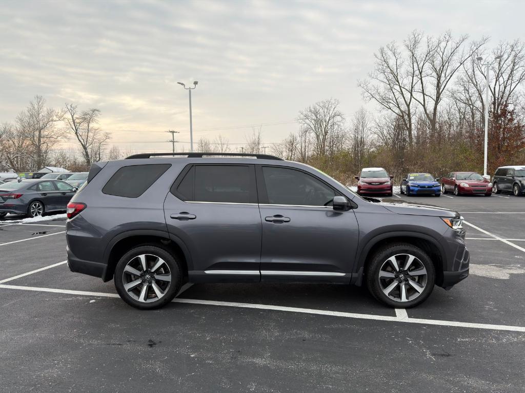 used 2024 Honda Pilot car, priced at $41,900