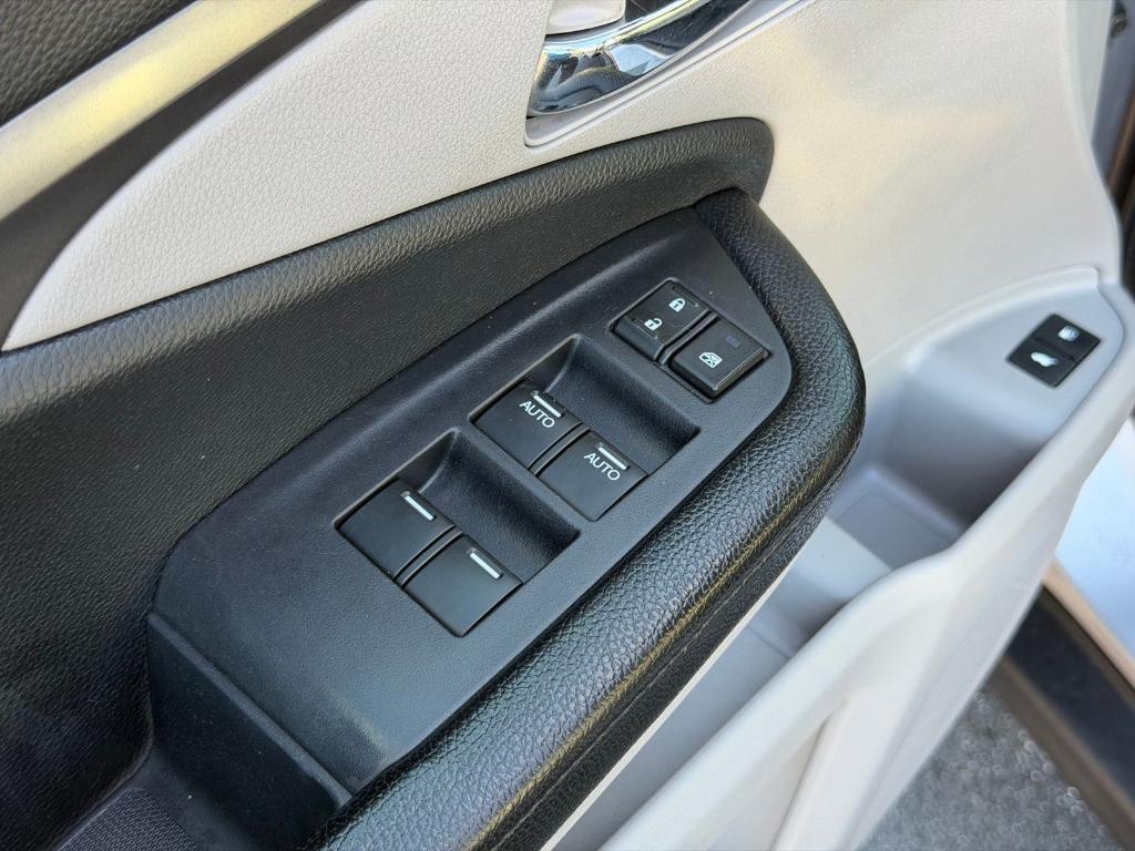 used 2017 Honda Pilot car, priced at $16,500