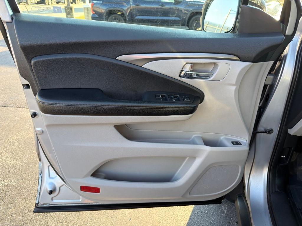 used 2017 Honda Pilot car, priced at $16,500
