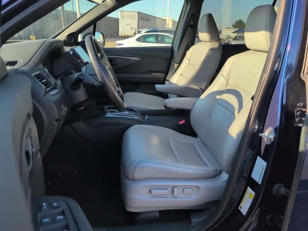used 2023 Honda Passport car, priced at $32,800
