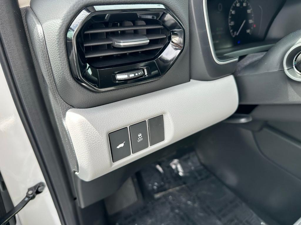 new 2025 Honda Pilot car, priced at $48,280