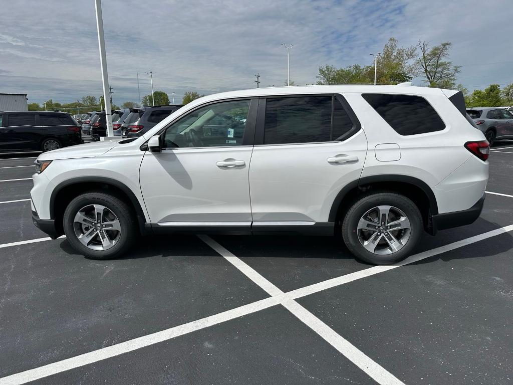 new 2025 Honda Pilot car, priced at $48,280