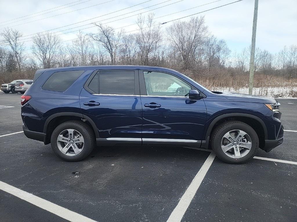 new 2025 Honda Pilot car, priced at $47,725