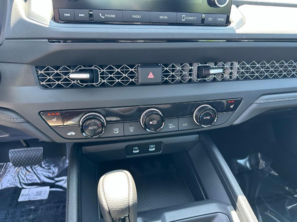 new 2025 Honda Accord car, priced at $32,165