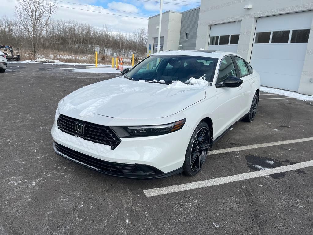 new 2025 Honda Accord Hybrid car