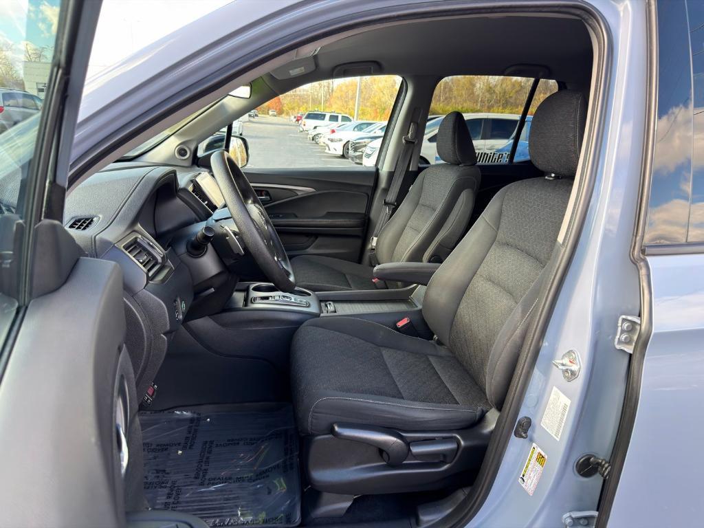 used 2023 Honda Ridgeline car, priced at $25,900