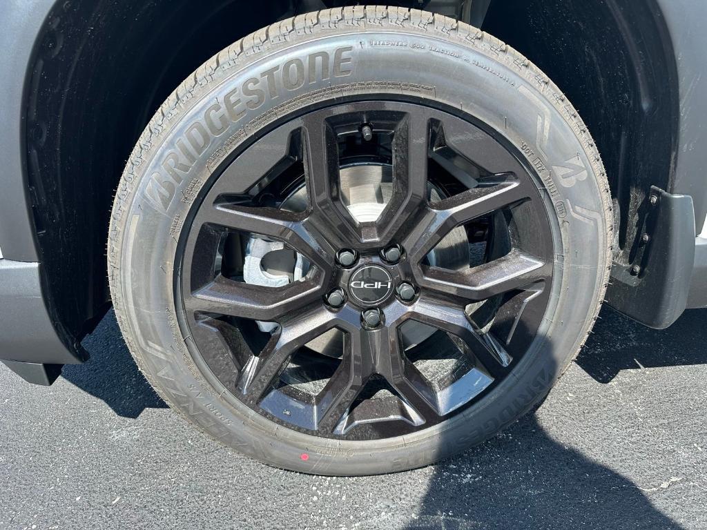 new 2025 Honda Pilot car, priced at $53,450