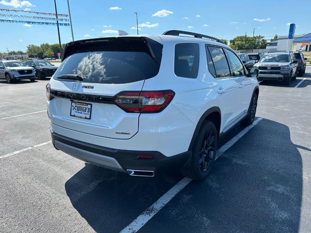 new 2025 Honda Pilot car, priced at $53,450