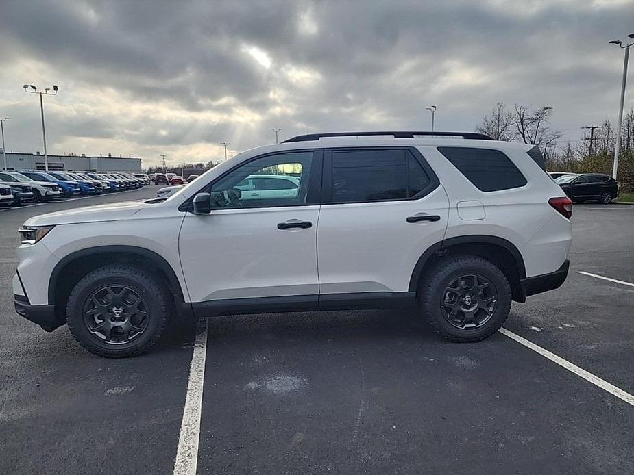 new 2025 Honda Pilot car, priced at $51,250