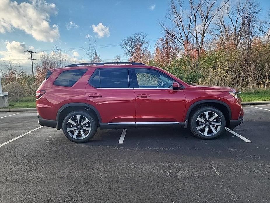 new 2025 Honda Pilot car, priced at $51,450