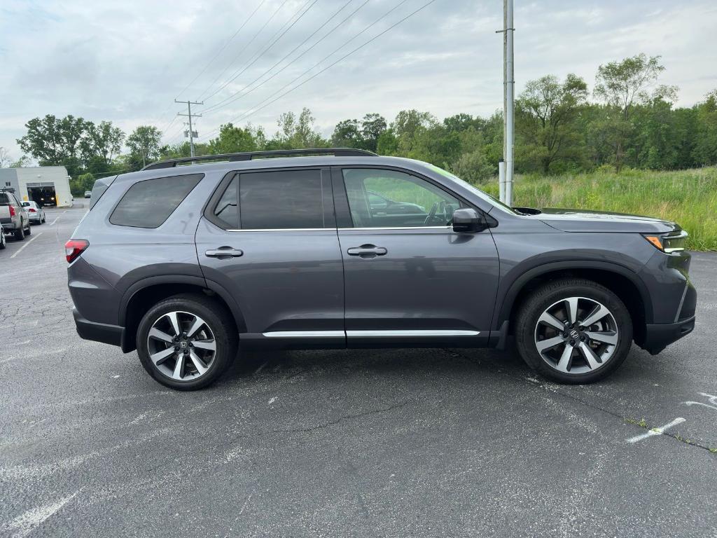 used 2023 Honda Pilot car, priced at $45,200