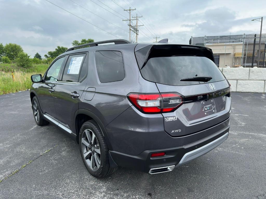 used 2023 Honda Pilot car, priced at $45,200
