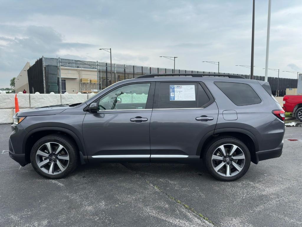 used 2023 Honda Pilot car, priced at $45,200