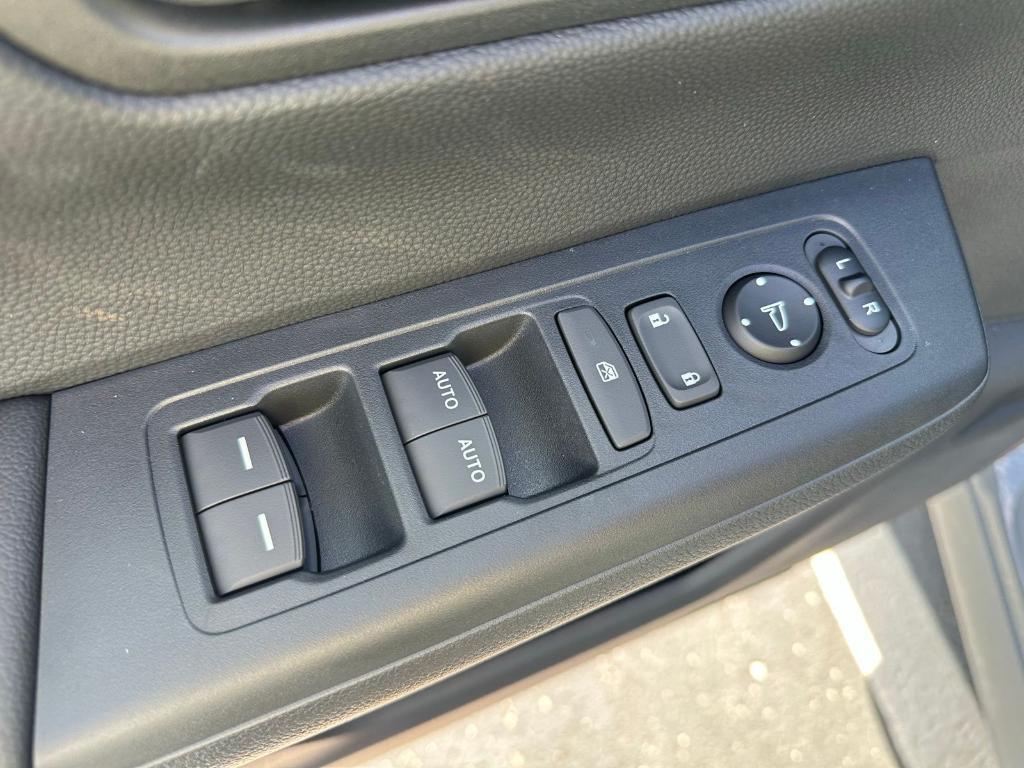 new 2026 Honda CR-V Hybrid car, priced at $39,035