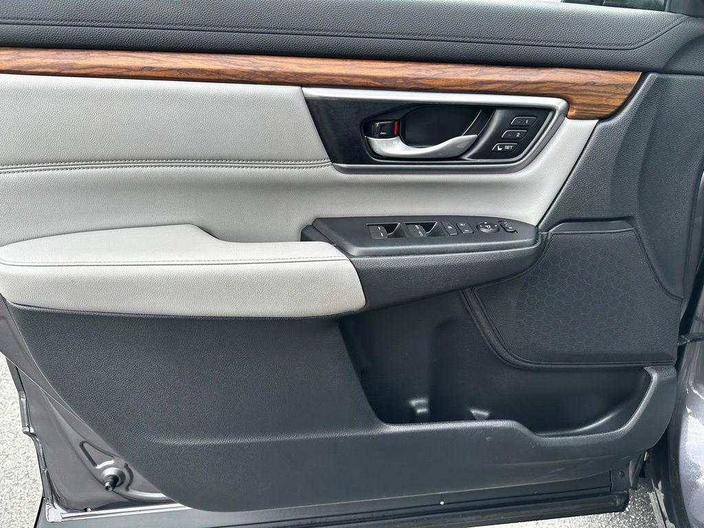 used 2022 Honda CR-V car, priced at $29,800