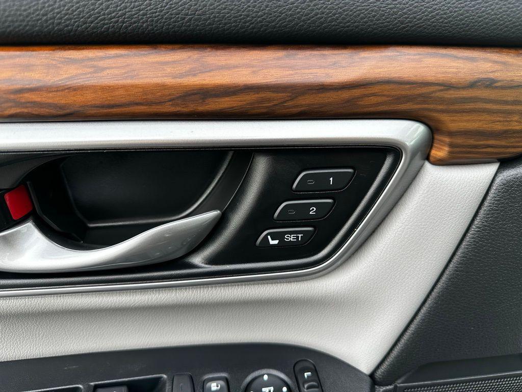 used 2022 Honda CR-V car, priced at $29,800