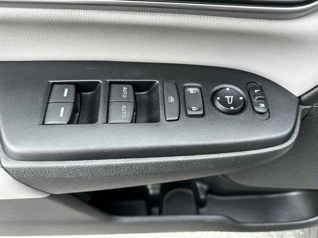 used 2022 Honda CR-V car, priced at $29,800