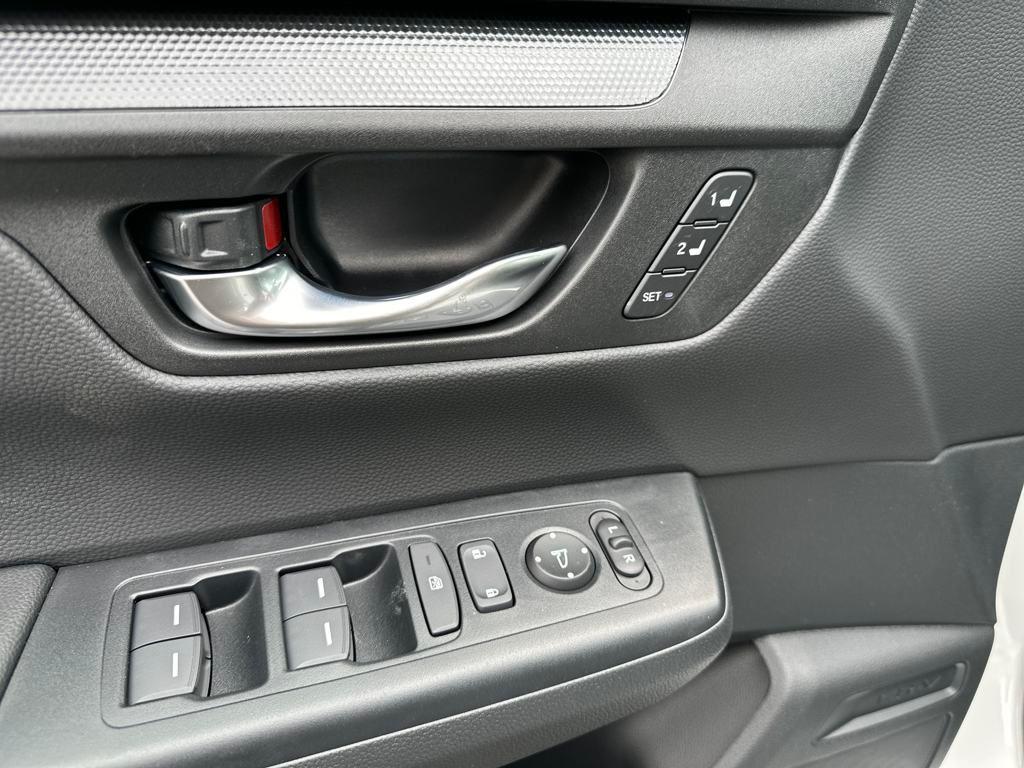 new 2025 Honda CR-V Hybrid car, priced at $41,000