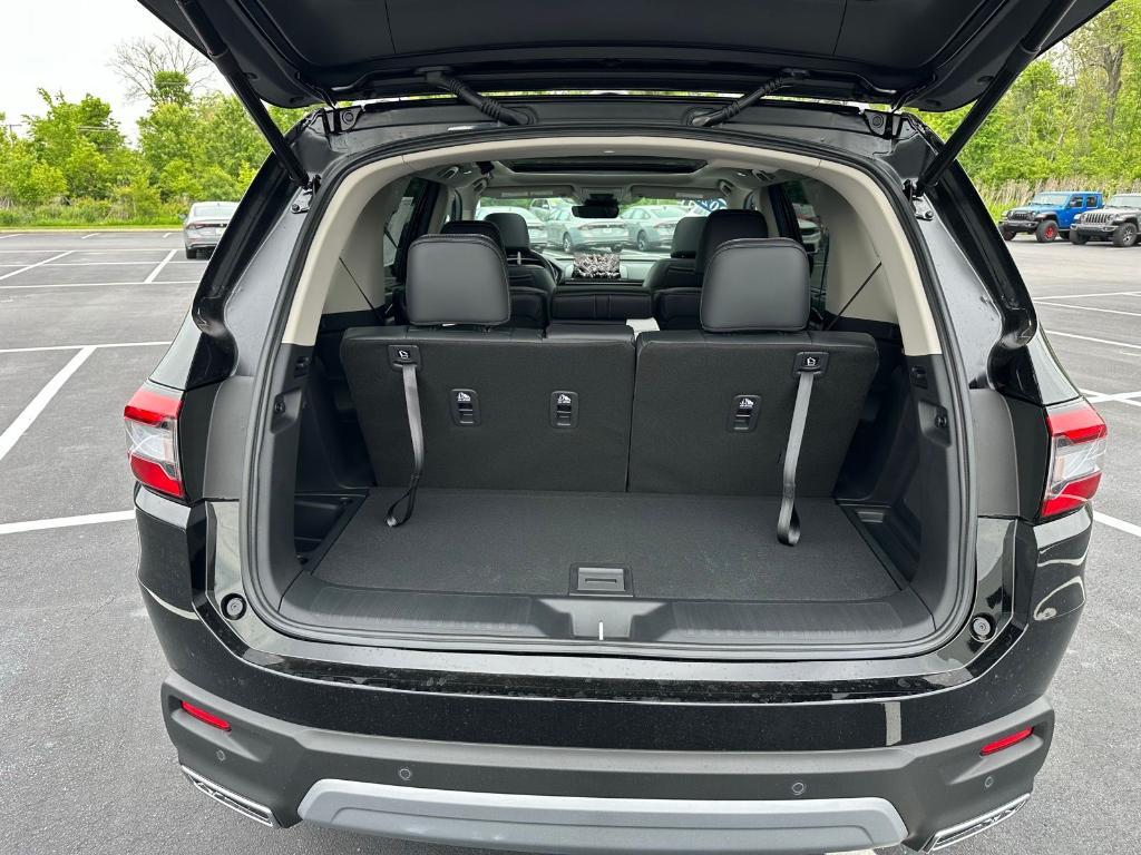 new 2025 Honda Pilot car, priced at $55,305
