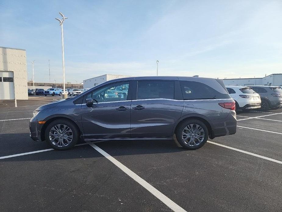 new 2025 Honda Odyssey car, priced at $48,005