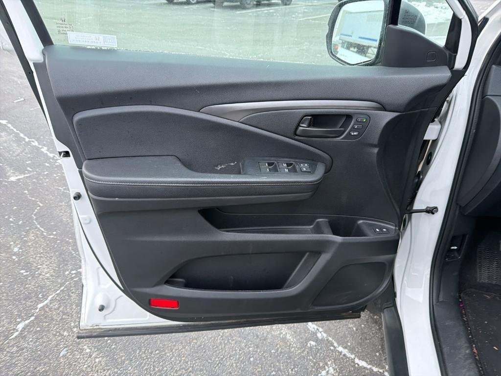 used 2023 Honda Passport car, priced at $30,400