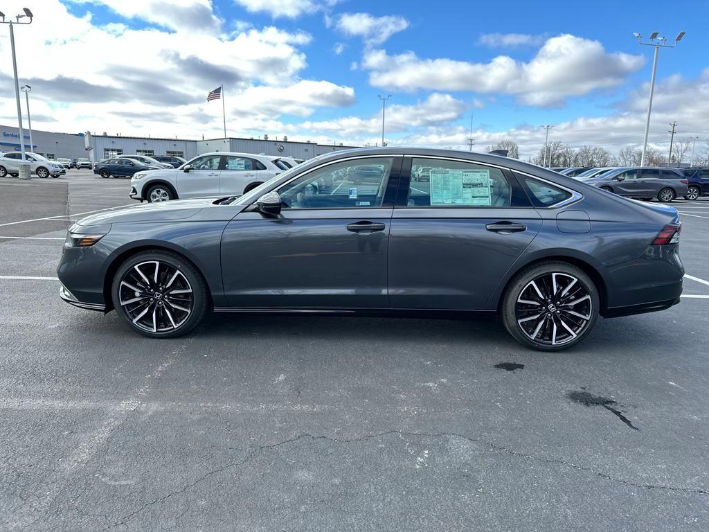 new 2025 Honda Accord Hybrid car, priced at $40,395