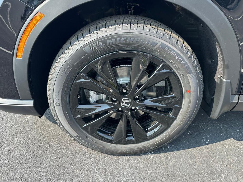new 2026 Honda CR-V Hybrid car, priced at $43,645
