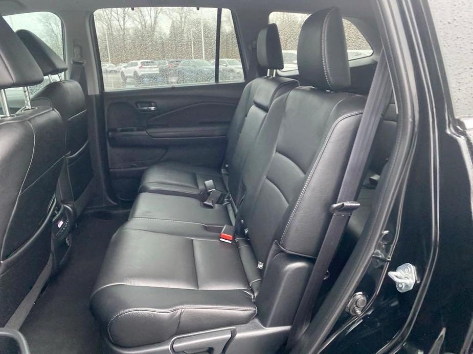 used 2022 Honda Pilot car, priced at $32,800