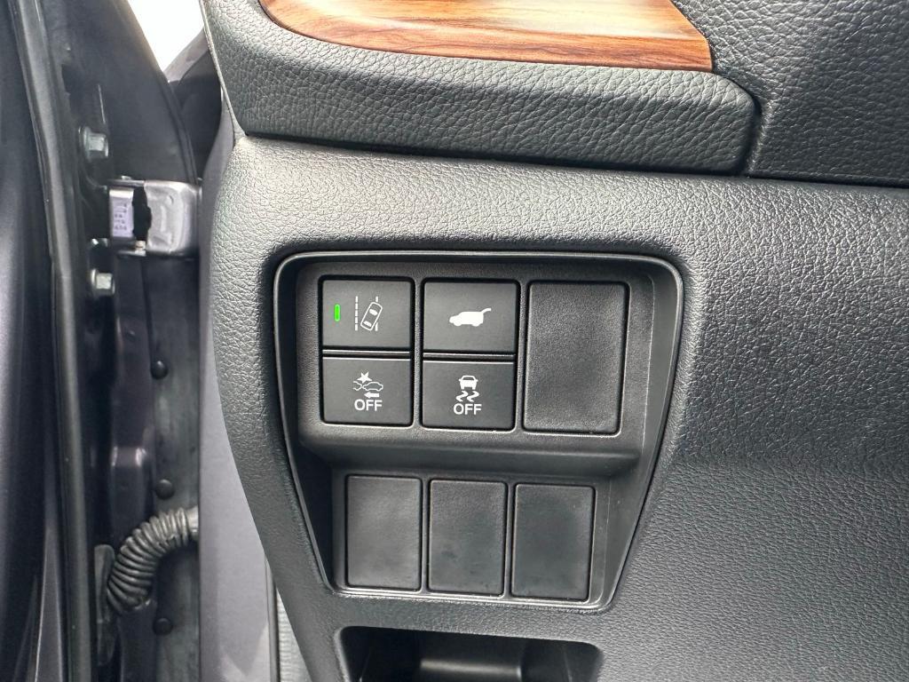 used 2022 Honda CR-V car, priced at $30,900