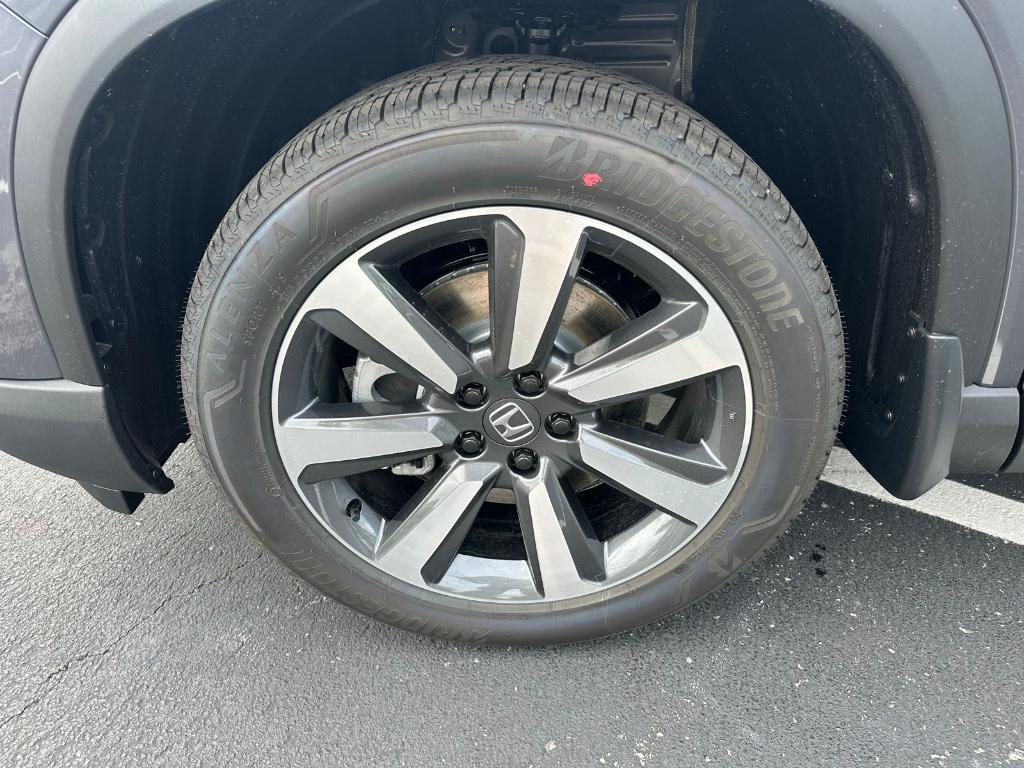 new 2025 Honda Pilot car, priced at $51,825