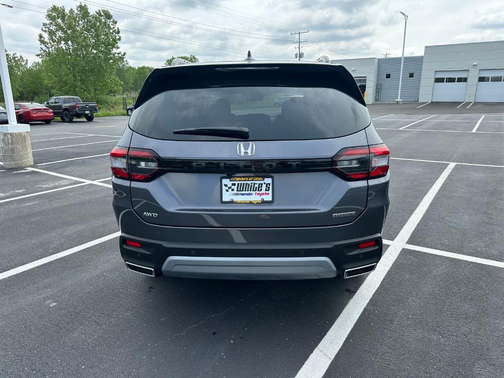 new 2025 Honda Pilot car, priced at $51,825