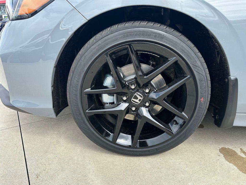 new 2025 Honda Civic Hybrid car, priced at $30,555