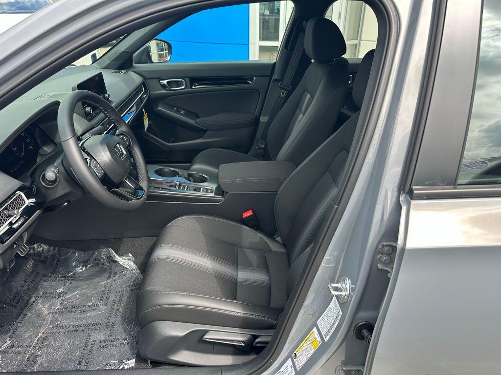 new 2025 Honda Civic Hybrid car, priced at $30,555