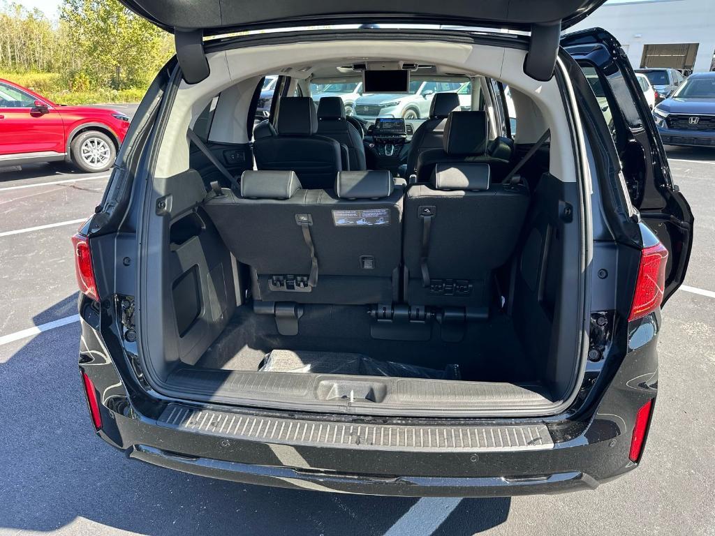 new 2026 Honda Odyssey car, priced at $53,555
