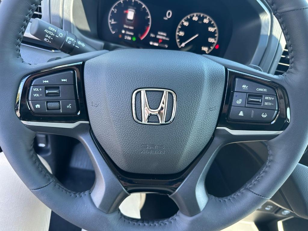 new 2026 Honda Odyssey car, priced at $53,555