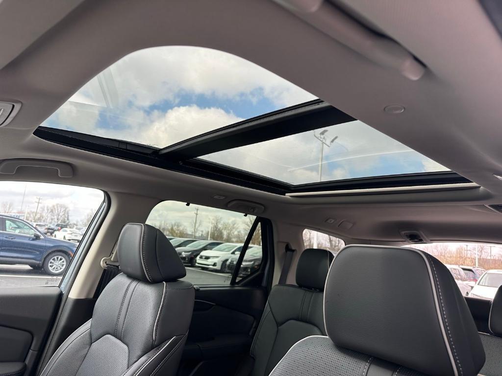 new 2025 Honda Pilot car, priced at $54,985
