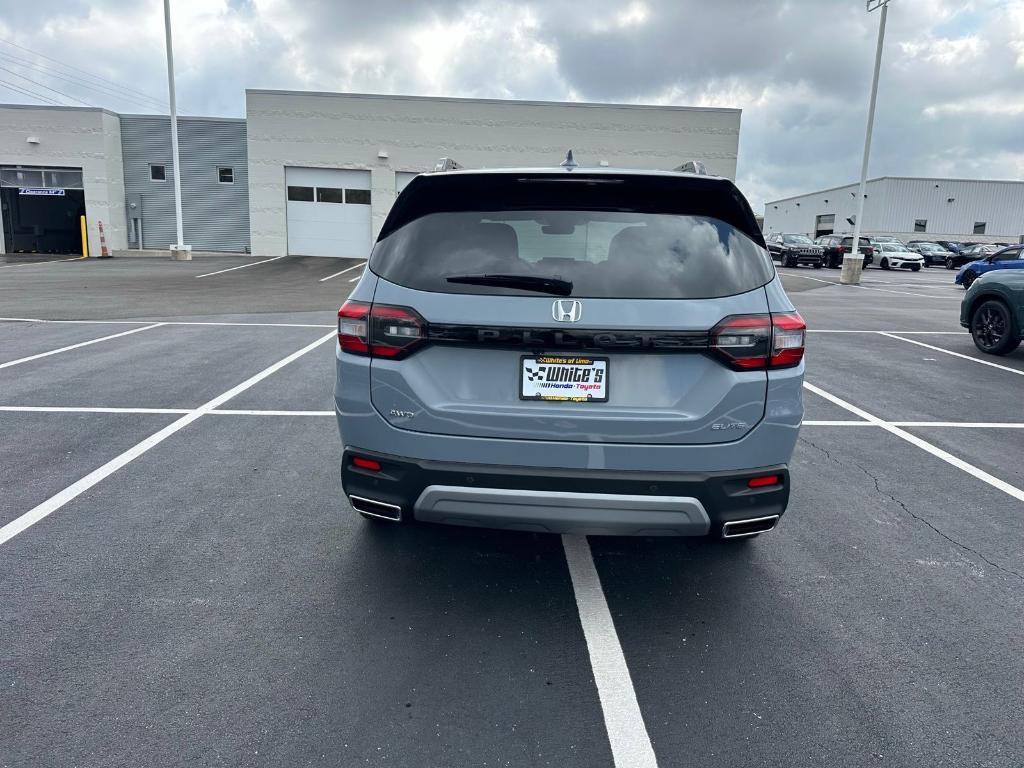 new 2025 Honda Pilot car, priced at $54,985