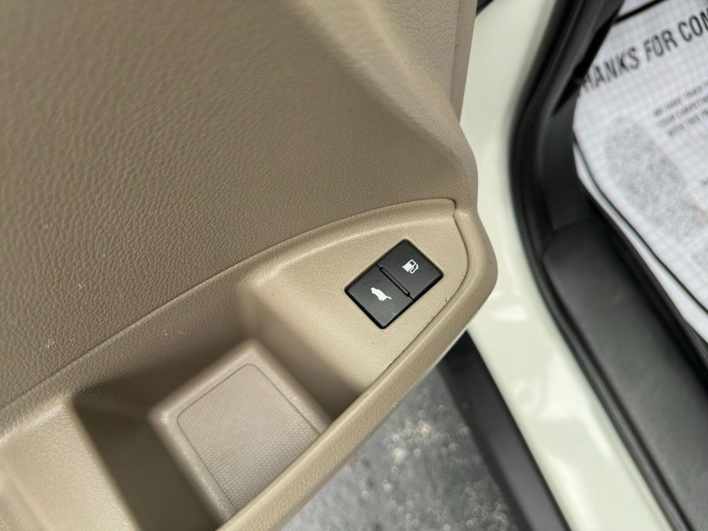 used 2016 Honda Pilot car, priced at $16,300