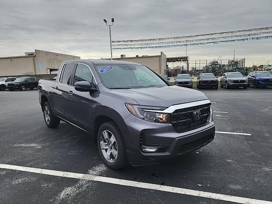 new 2025 Honda Ridgeline car, priced at $44,625