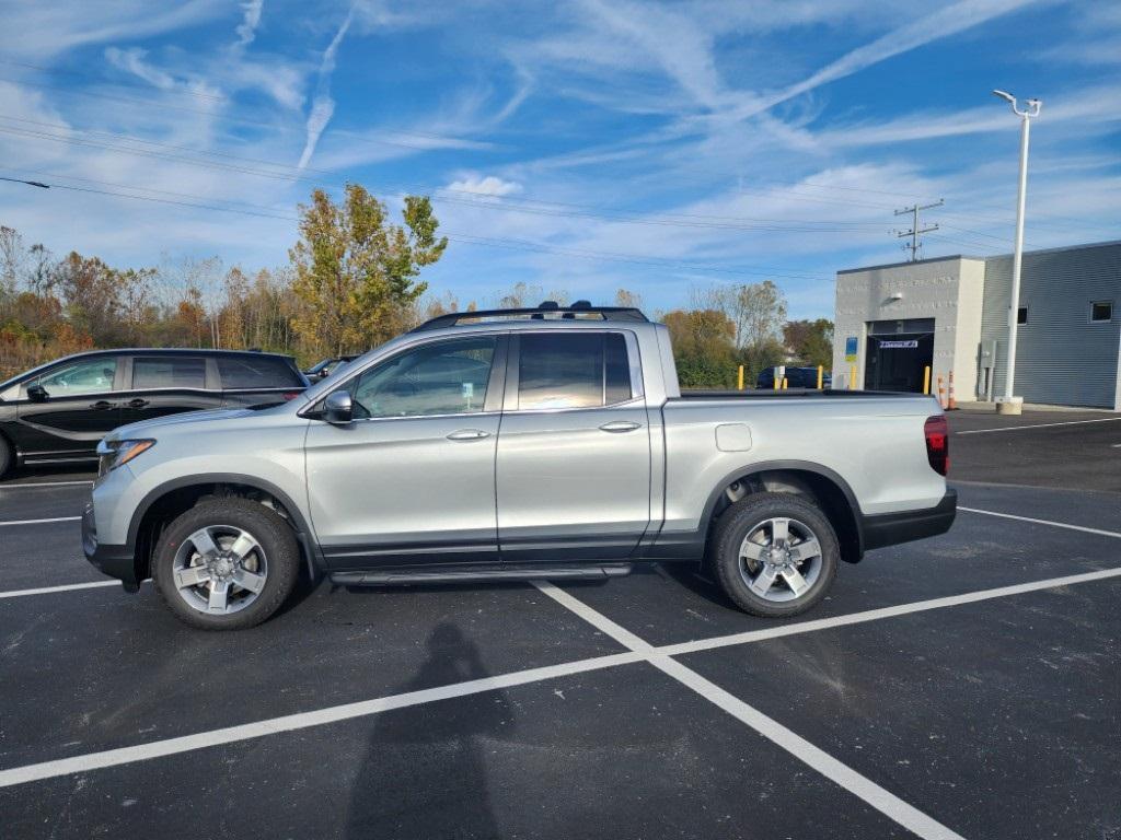 new 2025 Honda Ridgeline car, priced at $46,355