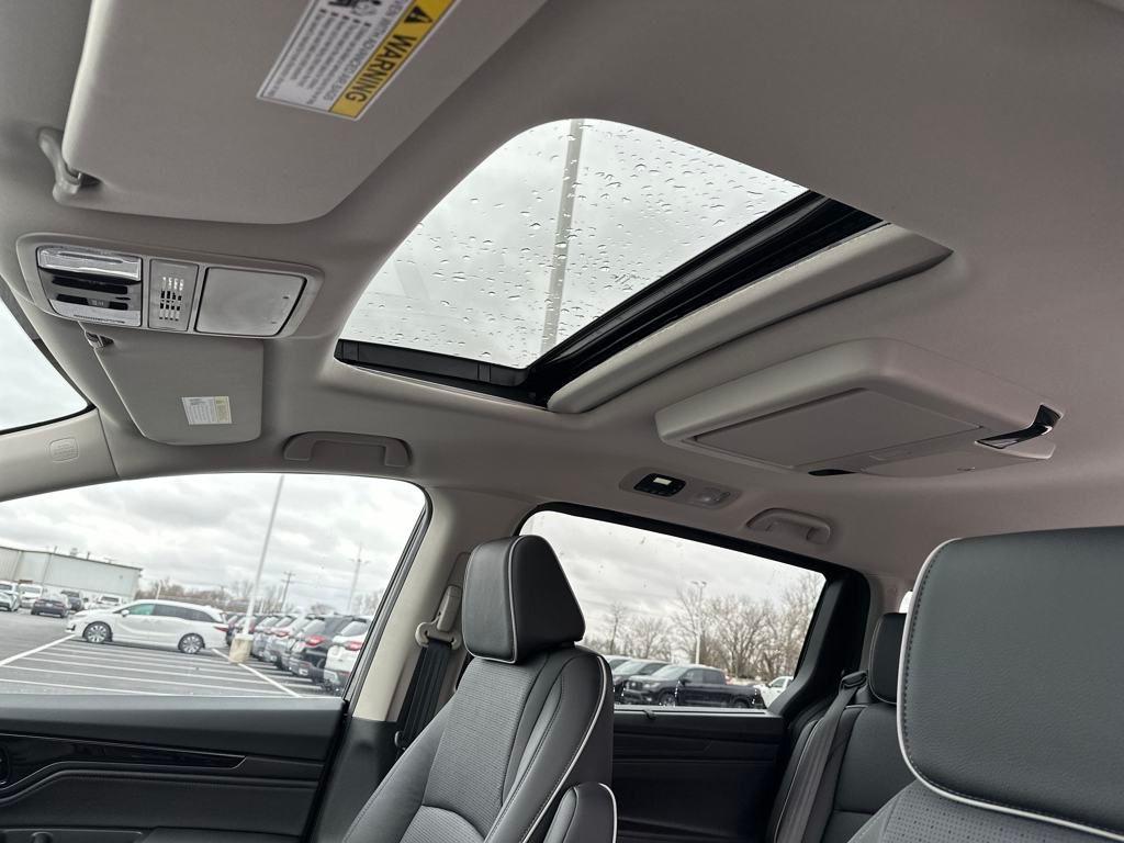 new 2025 Honda Odyssey car, priced at $52,630