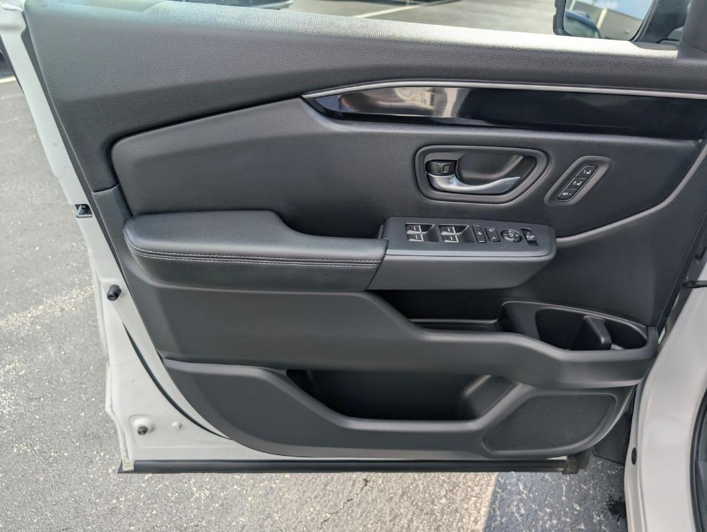 used 2024 Honda Pilot car, priced at $43,800
