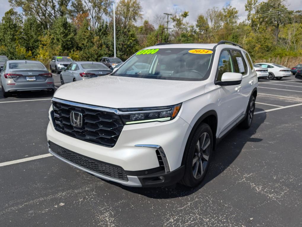 used 2024 Honda Pilot car, priced at $43,800