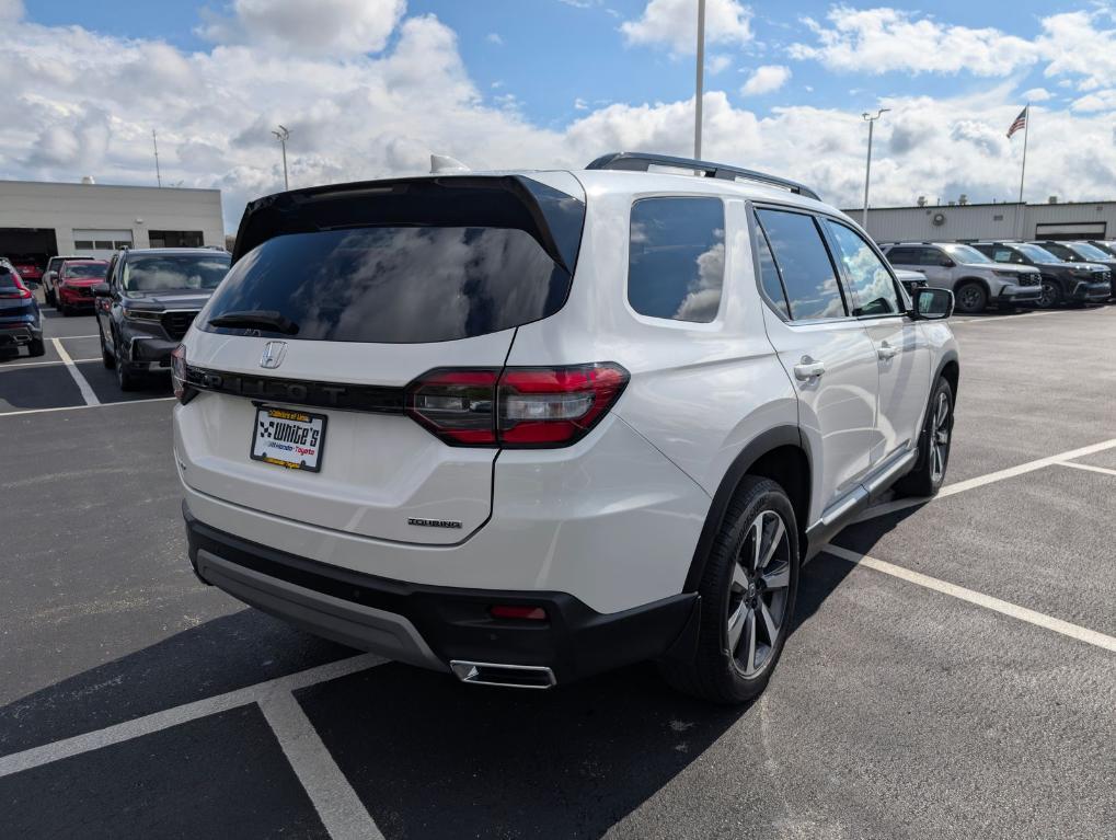 used 2024 Honda Pilot car, priced at $43,800