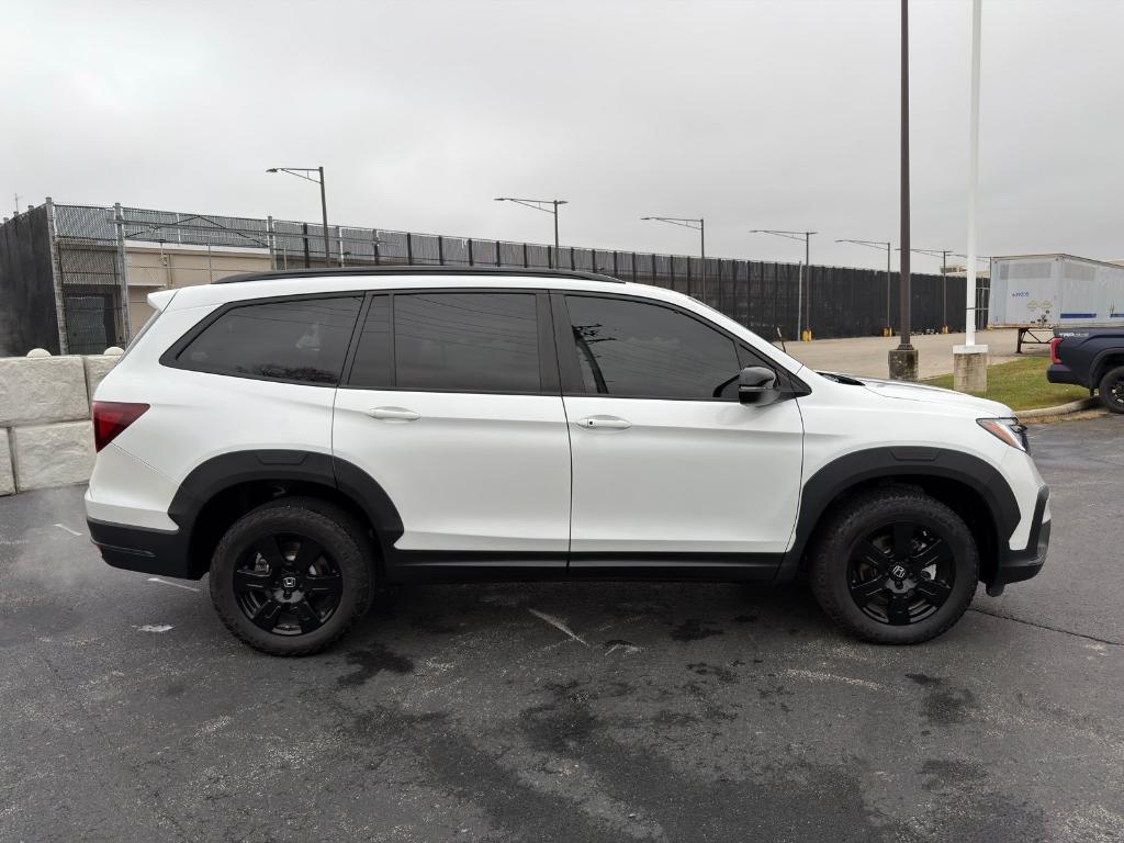 used 2022 Honda Pilot car, priced at $33,900