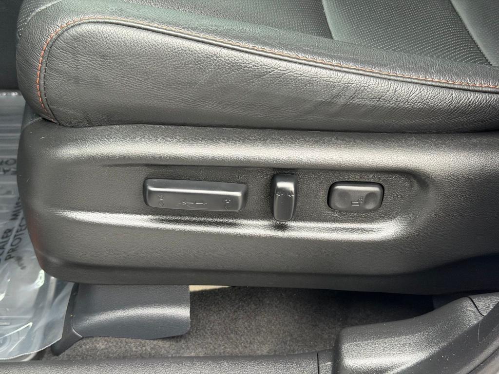 used 2022 Honda Pilot car, priced at $33,900