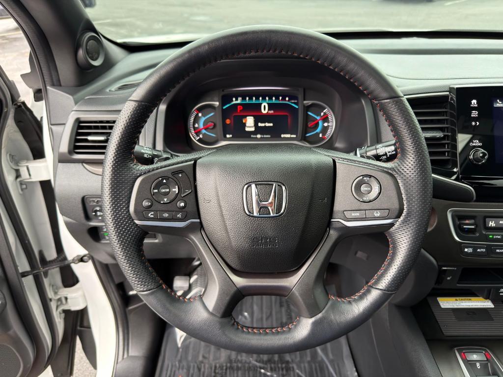 used 2022 Honda Pilot car, priced at $33,900
