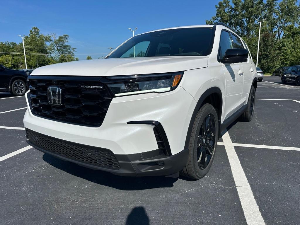 new 2025 Honda Pilot car, priced at $56,485
