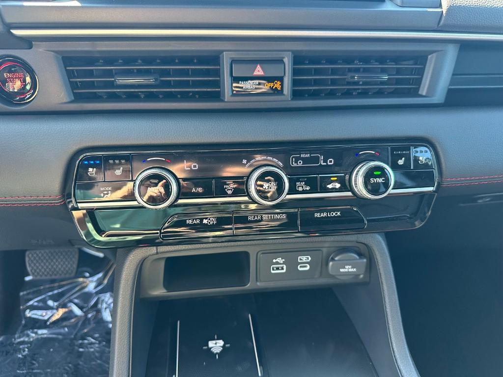 new 2025 Honda Pilot car, priced at $56,485
