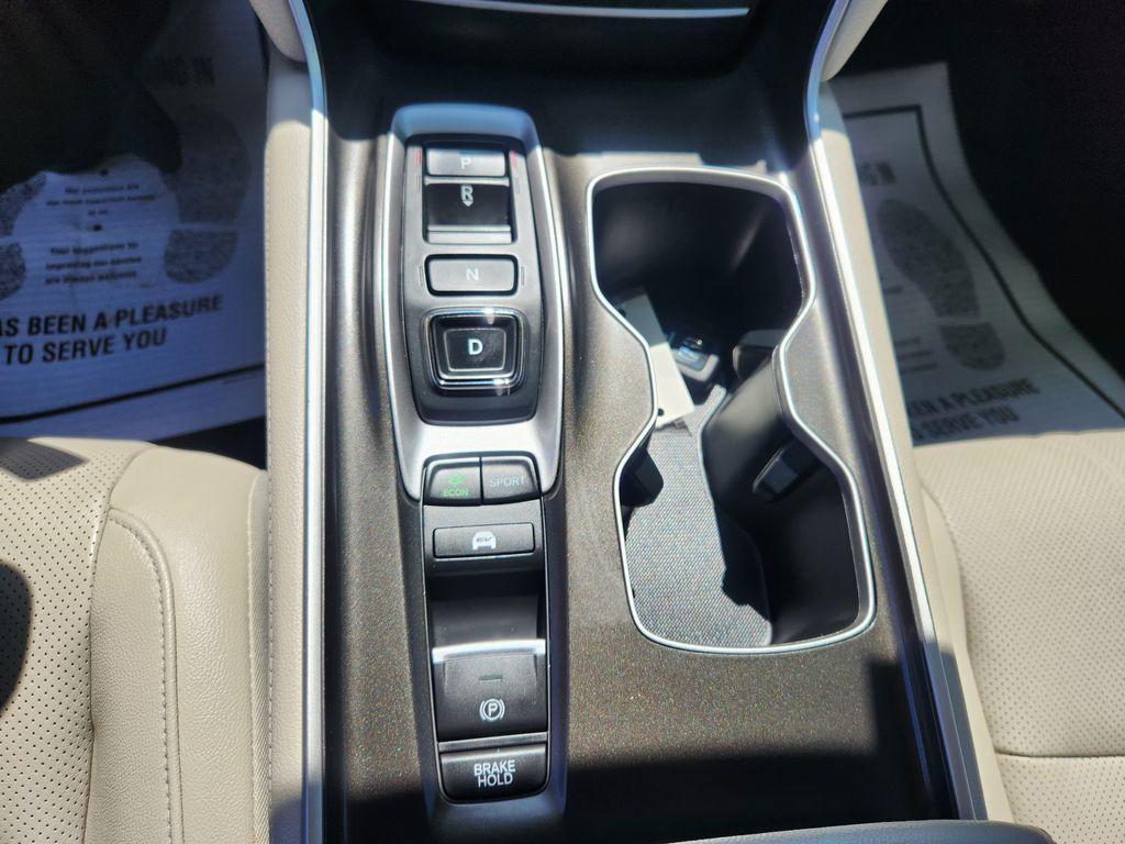 used 2021 Honda Accord Hybrid car, priced at $26,400